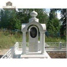 Памятник из белого мрамора № 5  — ritualum.ru